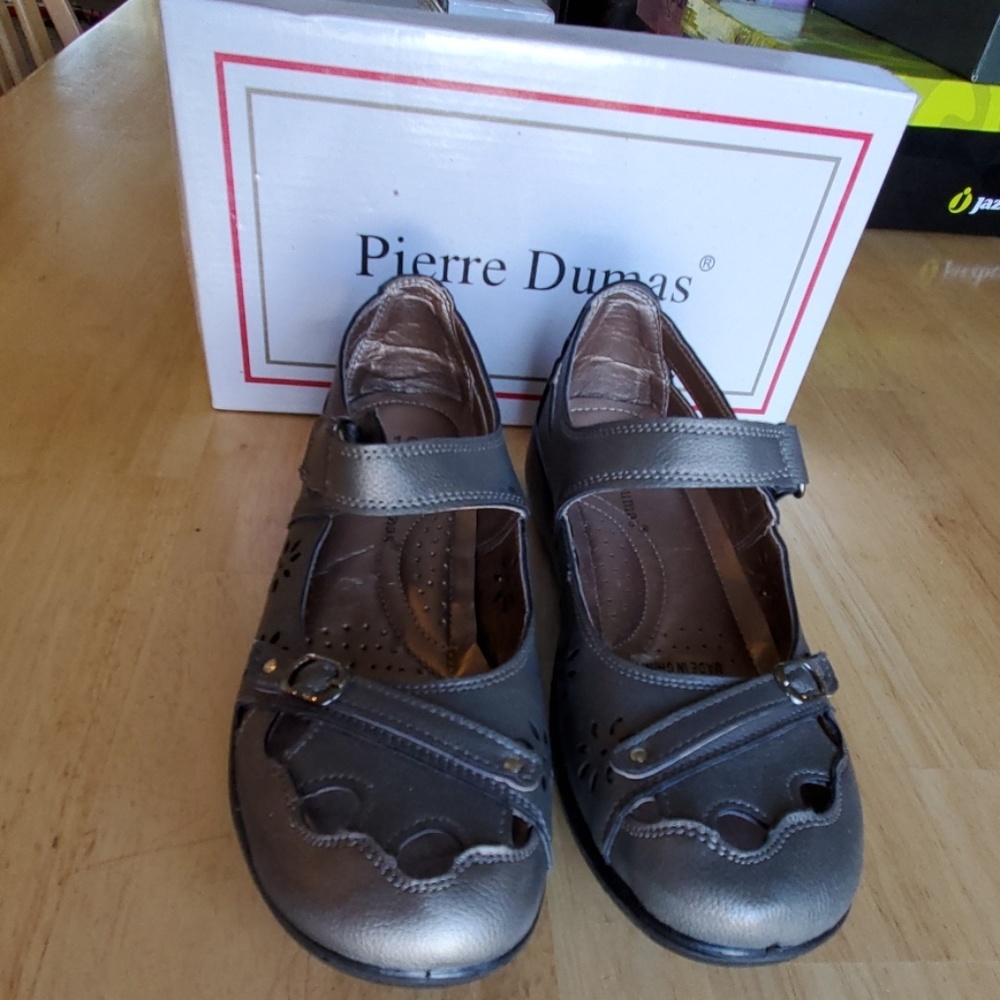 Pierre Dumas Women's Shoes